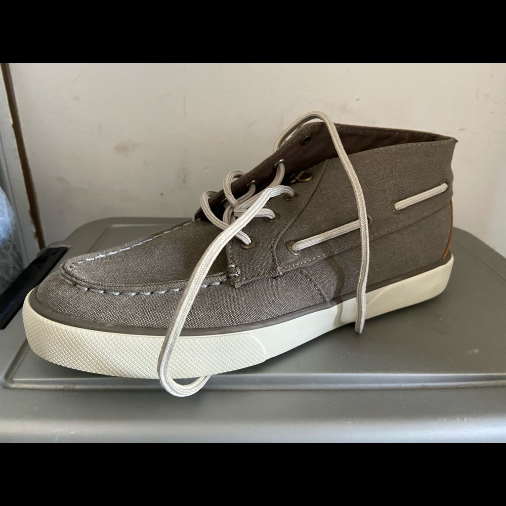 Brand new sperry sneakers